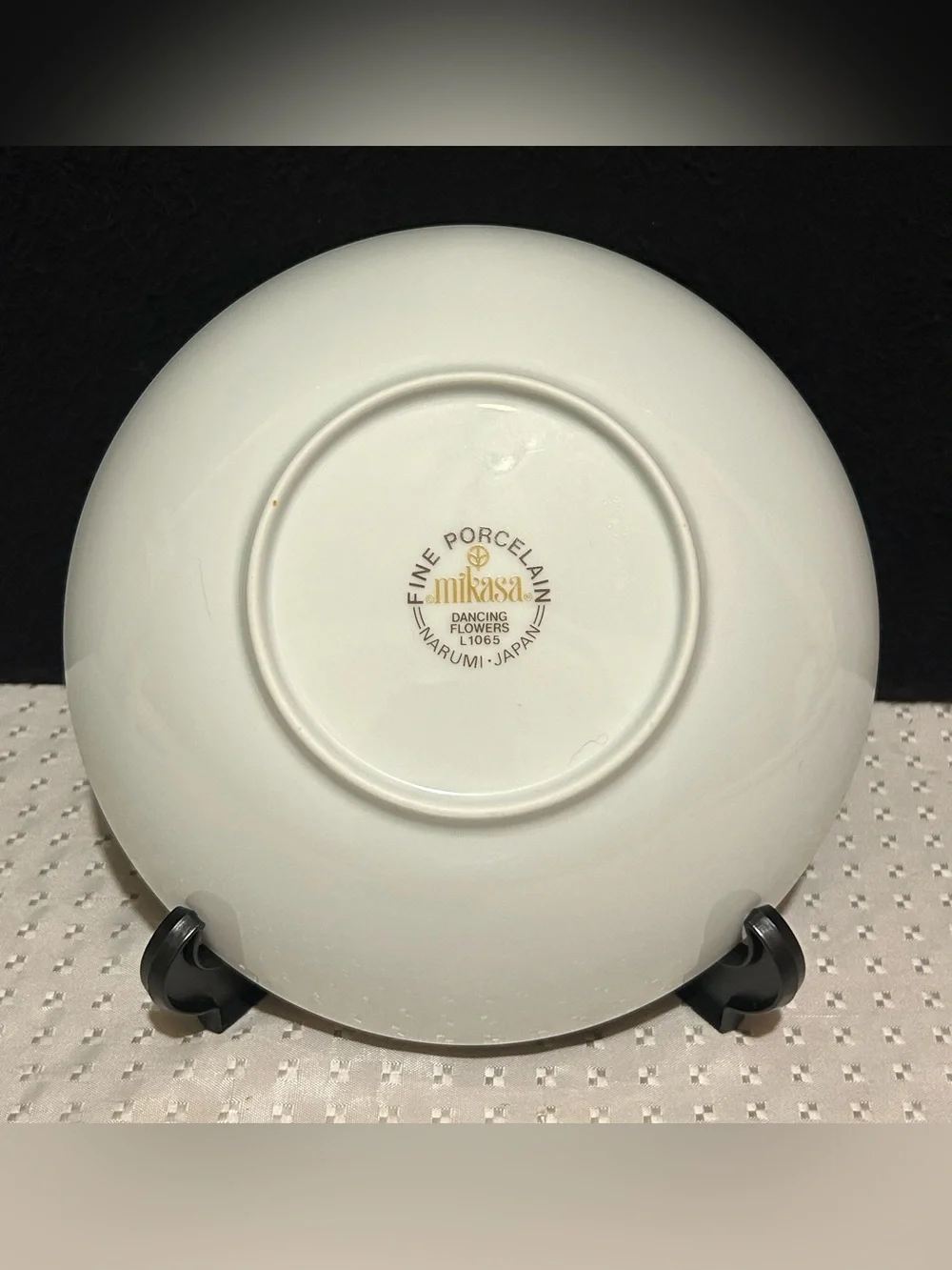 Mikasa Dancing Flowers Soup Bowl 7.625 Wide Bone China Made In Japan